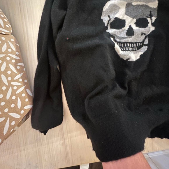Skull Cashmere sweater - Picture 3 of 3